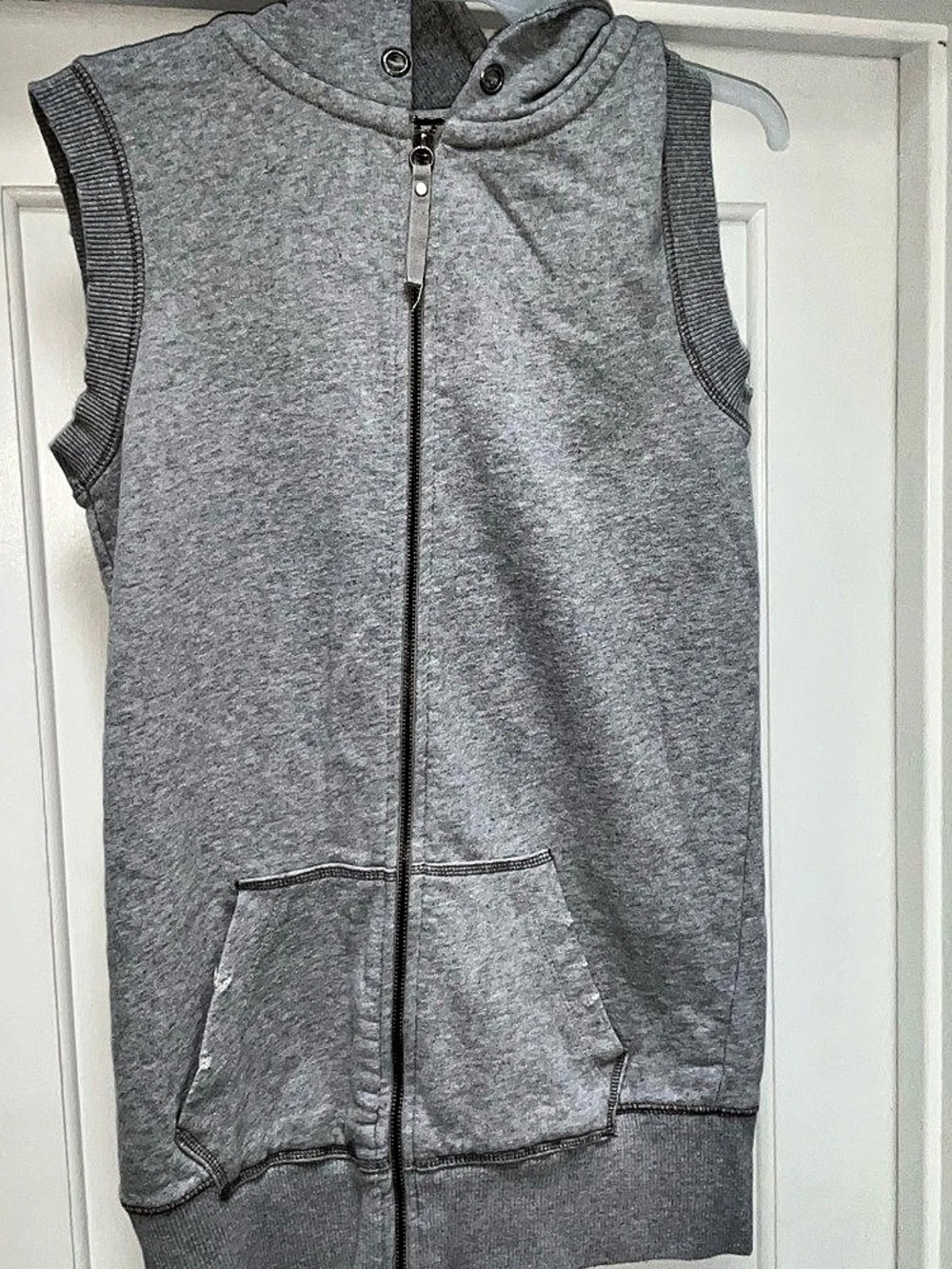 Aeropostale Gray Hooded Vest Size Medium
